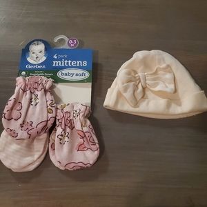 Newborn Mittens + Hat